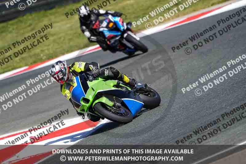 cadwell no limits trackday;cadwell park;cadwell park photographs;cadwell trackday photographs;enduro digital images;event digital images;eventdigitalimages;navarra;no limits trackdays;peter wileman photography;racing digital images;trackday digital images;trackday photos
